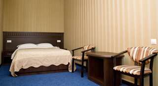 Гостиница Сильвер Белореченск Улучшенный двухместный номер с 1 кроватью-4